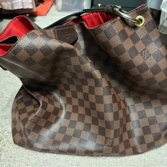 Louis Vuitton Handbag - Picture 2 of 7